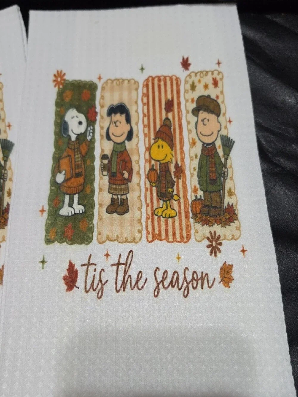 Peanuts White Kitchen Towels with Autumn Character Panels